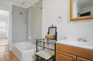 74 Lexington Ave, Franklin Square, NY 11010 - Photo 18