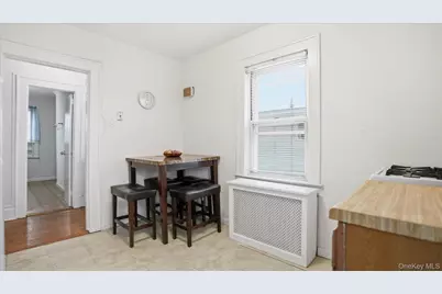 74 Lexington Avenue, Franklin Square, NY 11010 - Photo 8