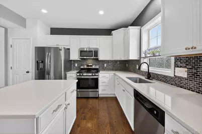 40 Highgrove Drive, Washingtonville, NY 10992 - Photo 10