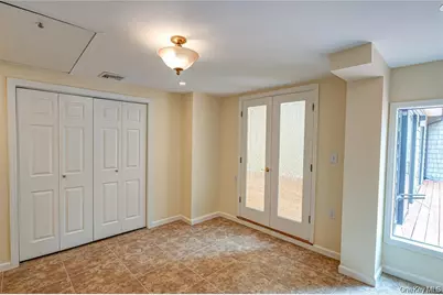 52 Admirals Drive E, Bay Shore, NY 11706 - Photo 10