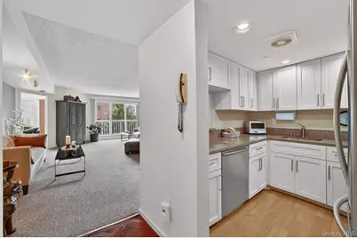 10 Stewart Place #3FE, White Plains, NY 10603 - Photo 6