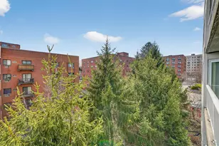 10 Stewart Pl, White Plains, NY 10603 - Photo 40