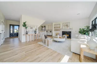 85 Roanoke Court, Riverhead, NY 11901 - Photo 10