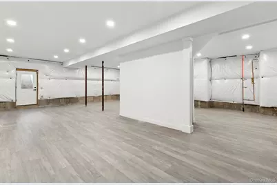 85 Roanoke Court, Riverhead, NY 11901 - Photo 22