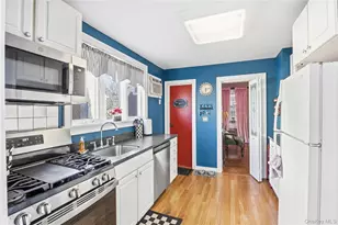 3539 Park Ave, Wantagh, NY 11793 - Photo 14