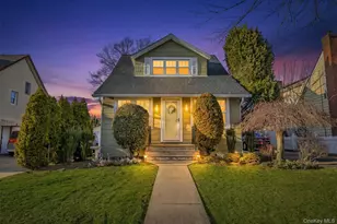 3539 Park Ave, Wantagh, NY 11793 - Photo 2