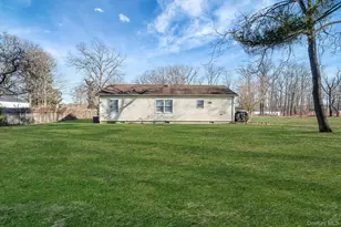 72 Locust Ave, Oakdale, NY 11769 - Photo 8