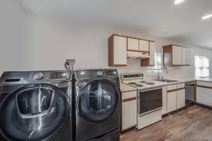 72 Locust Ave, Oakdale, NY 11769 - Photo 30