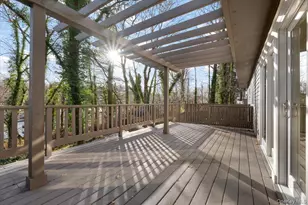 27 Valley Ave, Locust Valley, NY 11560 - Photo 30