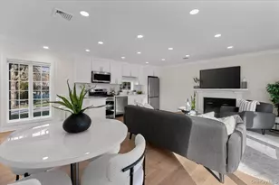 27 Valley Ave, Locust Valley, NY 11560 - Photo 12