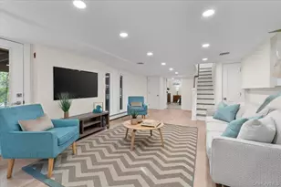 27 Valley Ave, Locust Valley, NY 11560 - Photo 28