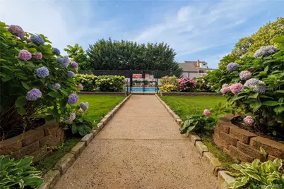 250 W Merrick Road #1E, Freeport, NY 11520 - Photo 18