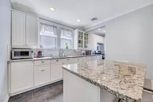 14 Lenox Ave, Lynbrook, NY 11563 - Photo 12