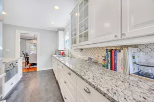 14 Lenox Ave, Lynbrook, NY 11563 - Photo 14