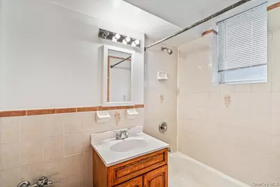 8450 169th Street #306, Jamaica, NY 11432 - Photo 8