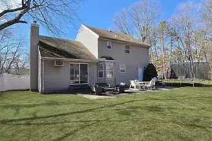 23 Shamrock Ln, Centereach, NY 11720 - Photo 18