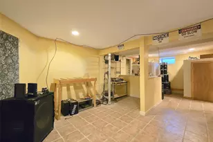 23 Shamrock Ln, Centereach, NY 11720 - Photo 16