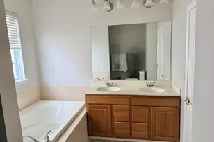 19 Sunflower St, Middletown, NY 10940 - Photo 10