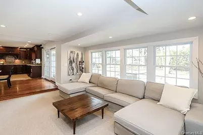 2171 Seneca Drive S, Merrick, NY 11566 - Photo 8