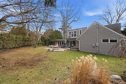 2171 Seneca Drive S, Merrick, NY 11566 - Photo 22