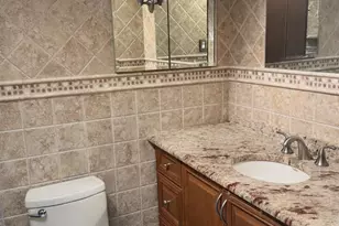 88 E Valley Stream Blvd, Valley Stream, NY 11580 - Photo 14