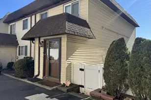 88 E Valley Stream Blvd, Valley Stream, NY 11580 - Photo 2