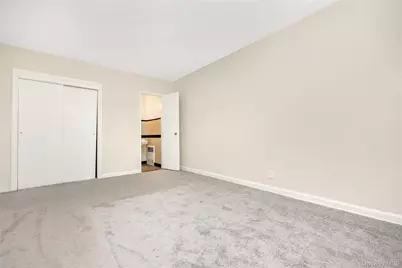 6717 Fresh Meadow Lane, Fresh Meadows, NY 11365 - Photo 28