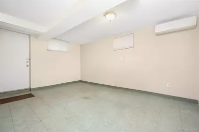 6717 Fresh Meadow Lane, Fresh Meadows, NY 11365 - Photo 34