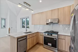 150-25 Hawtree St, Ozone Park, NY 11417 - Photo 24