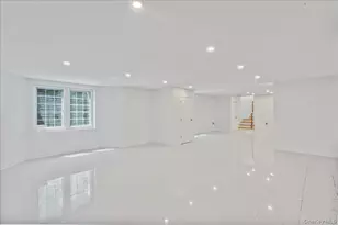 150-25 Hawtree St, Ozone Park, NY 11417 - Photo 18