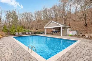 28 Clipper Dr, Northport, NY 11768 - Photo 40