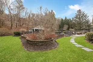 28 Clipper Dr, Northport, NY 11768 - Photo 38