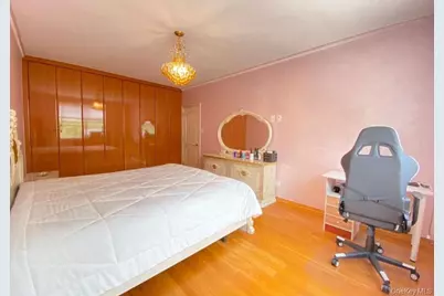 6361 99th Street #D4, Rego Park, NY 11374 - Photo 4