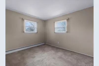 715 McCall Avenue, West Islip, NY 11795 - Photo 14