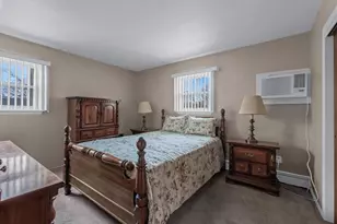 715 McCall Ave, West Islip, NY 11795 - Photo 12