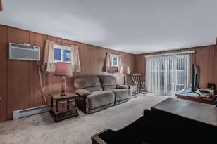 715 McCall Ave, West Islip, NY 11795 - Photo 20