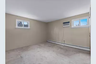 715 McCall Avenue, West Islip, NY 11795 - Photo 22