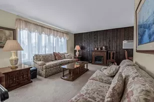 715 McCall Ave, West Islip, NY 11795 - Photo 4