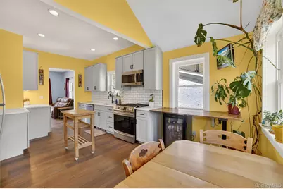 903 Howard Avenue, Mamaroneck, NY 10543 - Photo 8