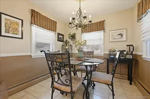 38 Pine Ave, Floral Park, NY 11001 - Photo 18