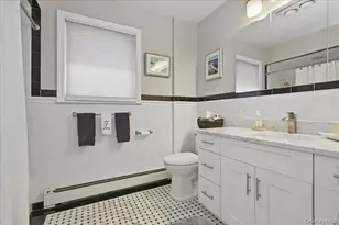 38 Pine Ave, Floral Park, NY 11001 - Photo 22