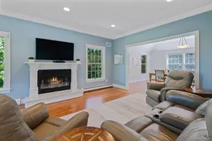 33 Walters Ave, Cold Spring Harbor, NY 11724 - Photo 6
