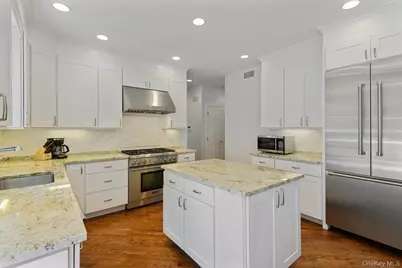 33 Walters Avenue, Cold Spring Harbor, NY 11724 - Photo 10