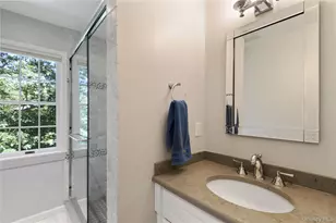 33 Walters Ave, Cold Spring Harbor, NY 11724 - Photo 16