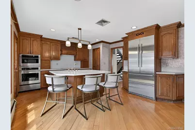 45 Maplewood Boulevard, Suffern, NY 10901 - Photo 8