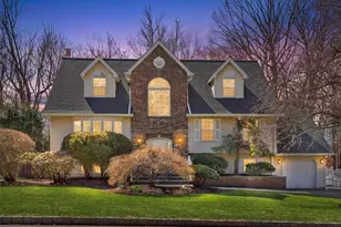 45 Maplewood Blvd, Suffern, NY 10901 - Photo 2