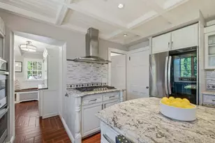 6 Janssen Dr, Manhasset, NY 11030 - Photo 14