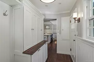 6 Janssen Dr, Manhasset, NY 11030 - Photo 16