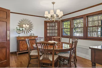 6 Janssen Drive, Manhasset, NY 11030 - Photo 10