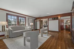 6 Janssen Dr, Manhasset, NY 11030 - Photo 8